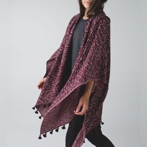 Lululemon Sun To Moon Scarf